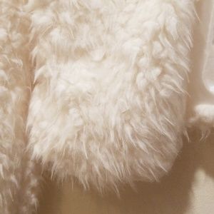 Fashion Nova Jackets & Coats - Fashion Nova White Furry Cropped Jacket Fashion Nova Jackets & Coats - Fashion Nova White Furry Cropped Jacket